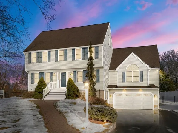 45 Leisa G Dr, Tewksbury, MA 01876