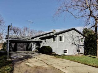 200 Knoll Rd, Belvidere, IL 61008