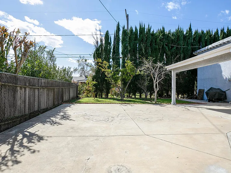 8437 Quartz Ave — Photo 41