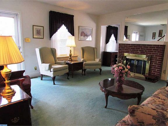 2nd image of 1008 Elizabeth Ave