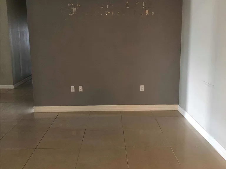 509 Lawrence St #201 — Photo 9
