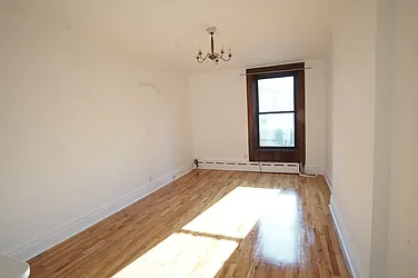 Rented by Harris Philip NYC