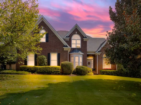 216 Huddersfield Dr, Simpsonville, SC 29681