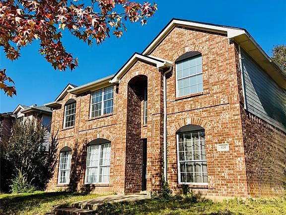2nd image of 830 San Jacinto Dr #830