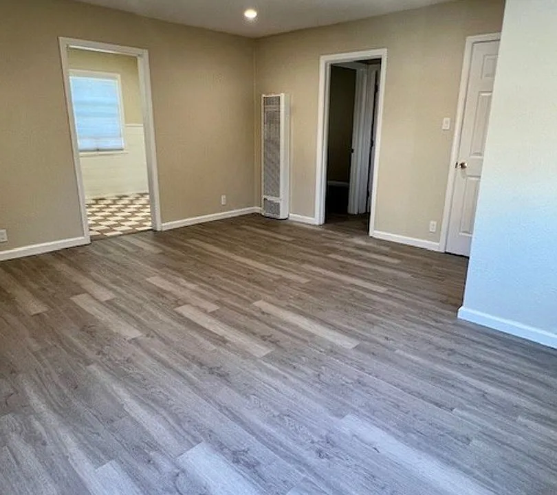 76-82 N 7th St