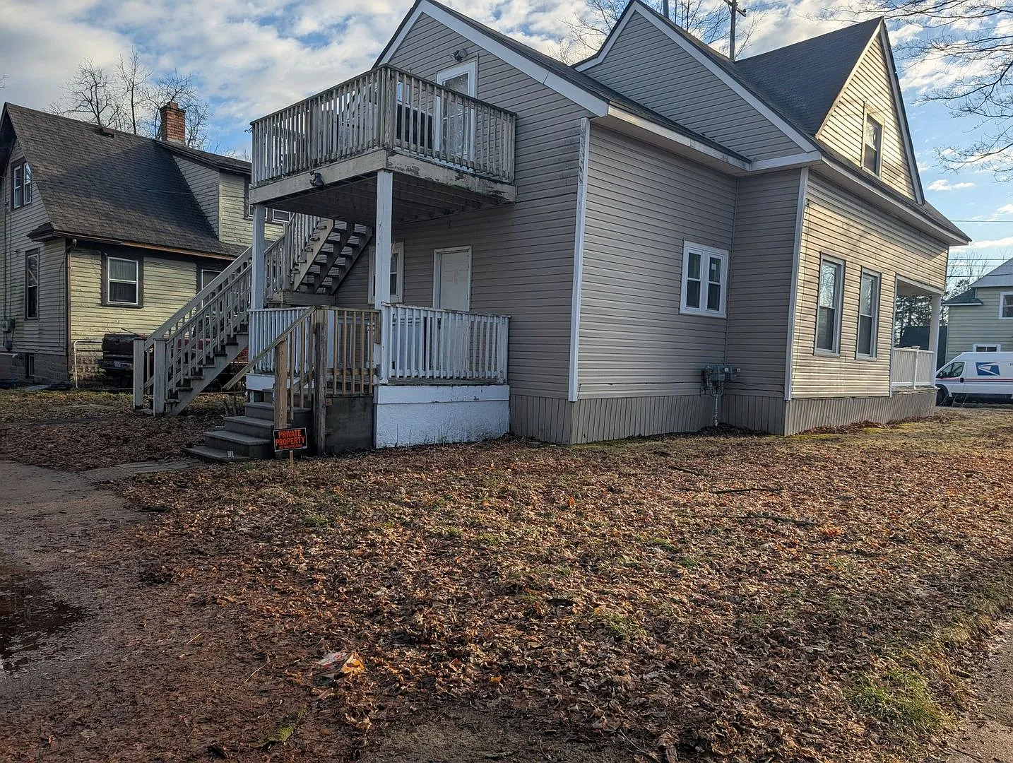 Charming 2BR Duplex in Saginaw — Photo 2