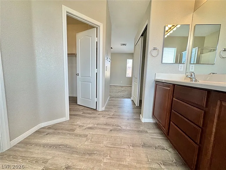 6012 Traviata Ave — Photo 12