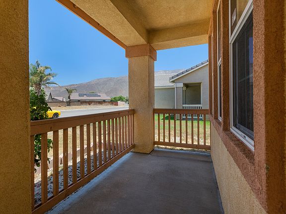 4th image of 1477 Corona St