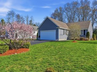 943 Stonegate Lndg, Dighton, MA 02715