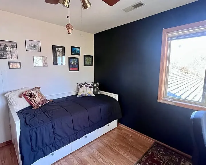 1337 Carpenter St — Photo 11