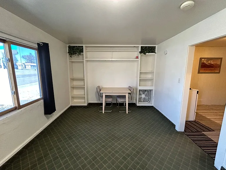 821 W Main St. — Photo 9