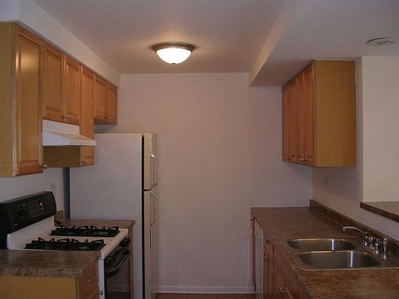 2nd image of 8828 Robin Dr APT B