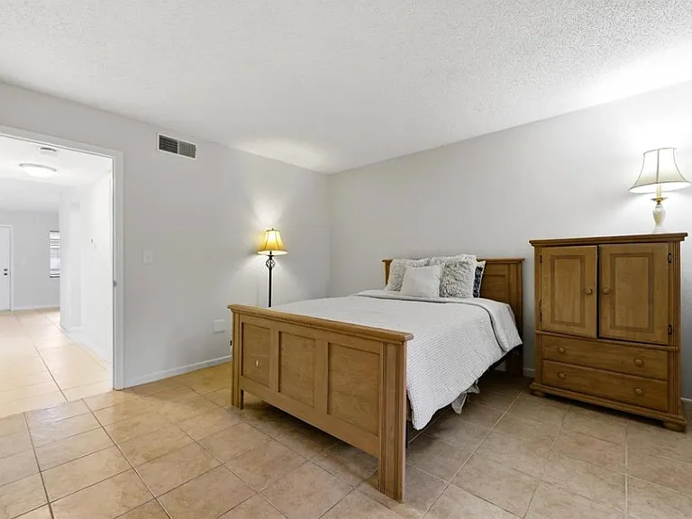 2420 Winding Creek Blvd #M-105 — Photo 16