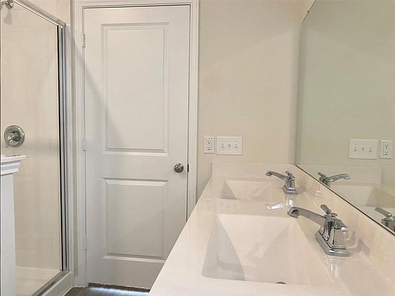 5th image of 6431 Lakeview Haven Dr