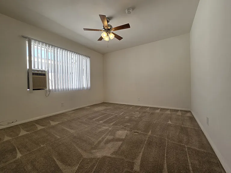 1059 S Wooster St #4 — Photo 6
