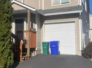 16323 NE Russell St #1, Portland, OR 97230