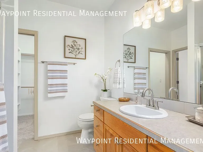 9640 W Sleepy Hollow Ln — Photo 24