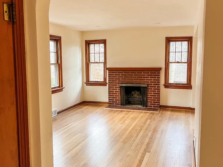 1304 Grand Ave — Photo 21