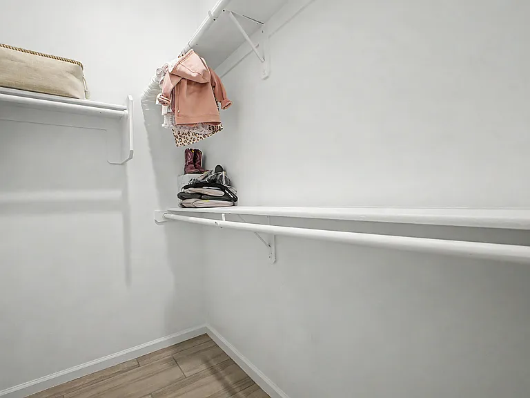 208 S Montgomery Pl — Photo 18