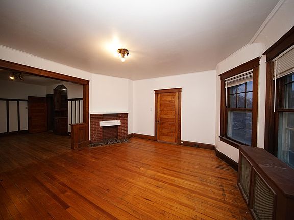 4th image of 32-28 146th St #2