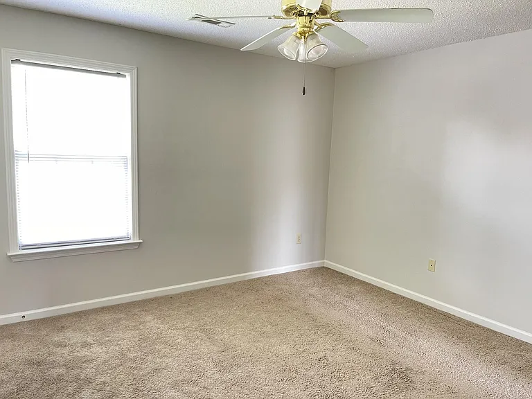 613 Wilderness Trl — Photo 7