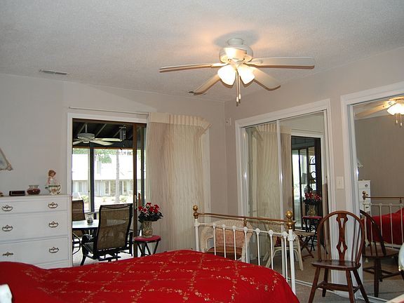 5 Master Bedroom_06262014
