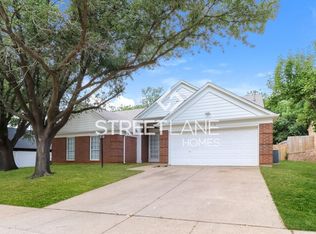 5316 Signal Peak Dr, Arlington, TX 76017