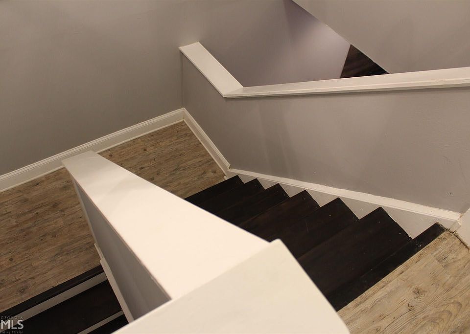 1st image of 2644 Briarwood Dr SE