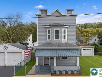 126 W High St, Coaldale, PA, 18218