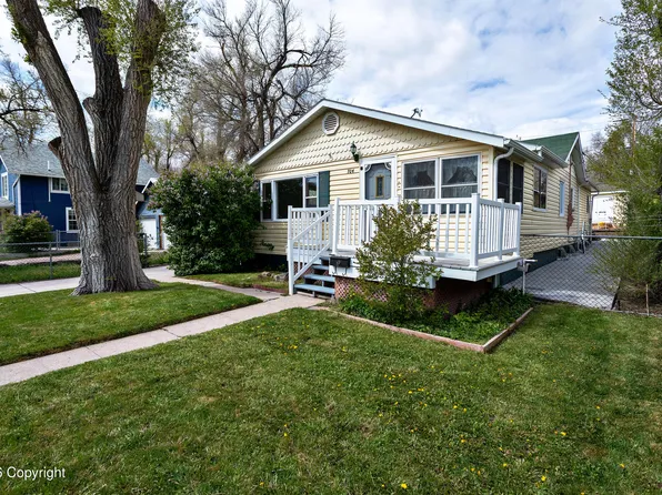 704 S Emerson Ave, Gillette, WY 82716