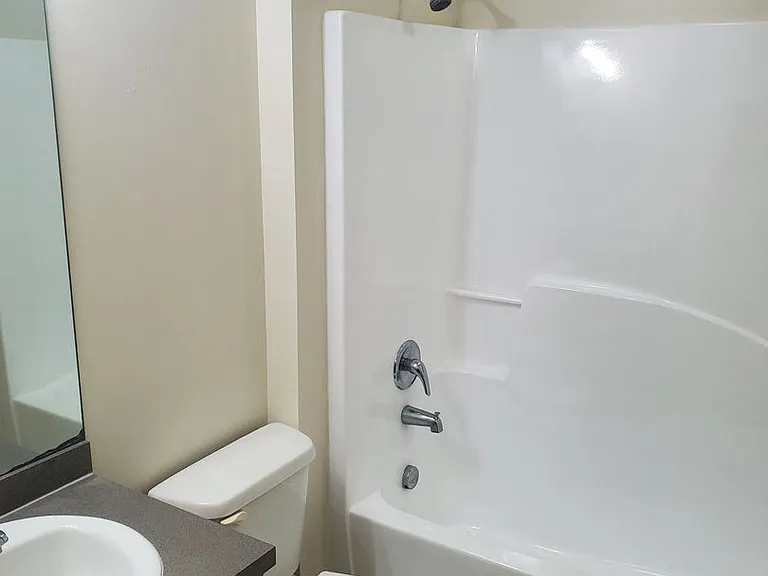 307 Urbana St — Photo 12
