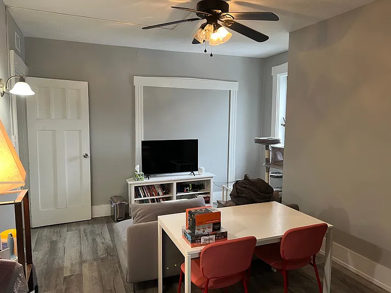 319 N Beatty St #5 — Photo 26