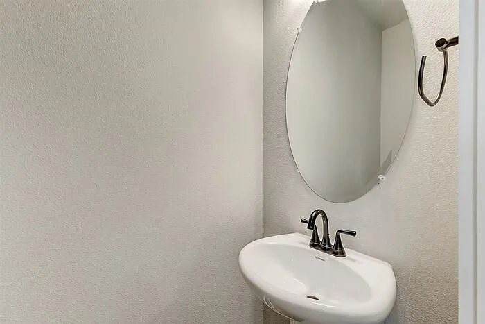 3900 Carmel Villas Dr — Photo 24