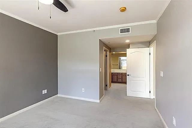 2 bed, 1421 sqft, $2,300 — Photo 2
