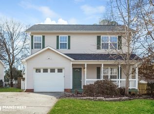 5040 Springhouse Farm Rd, Winston Salem, NC 27107