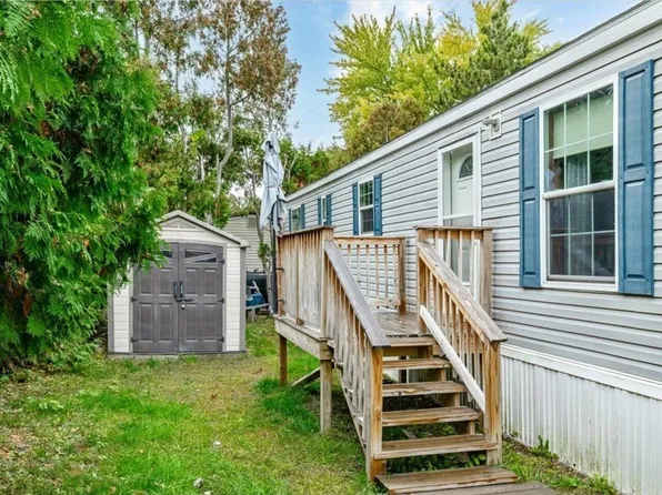 21 Second Street, Colchester, VT 05446