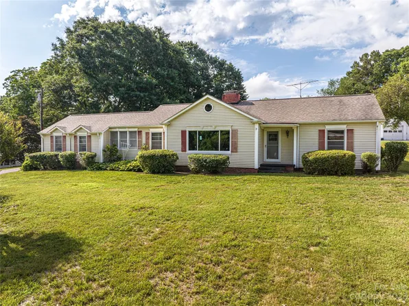 941 W State Highway 27, Lincolnton, NC 28092