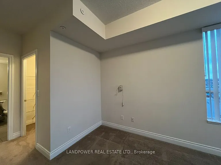 11211 Yonge St #A-306 — Photo 18