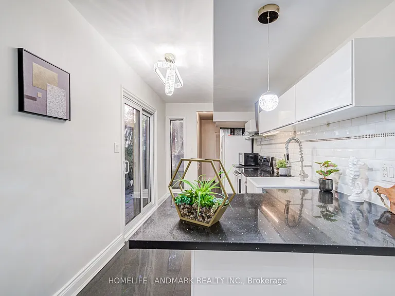 237 Ontario St — Photo 19