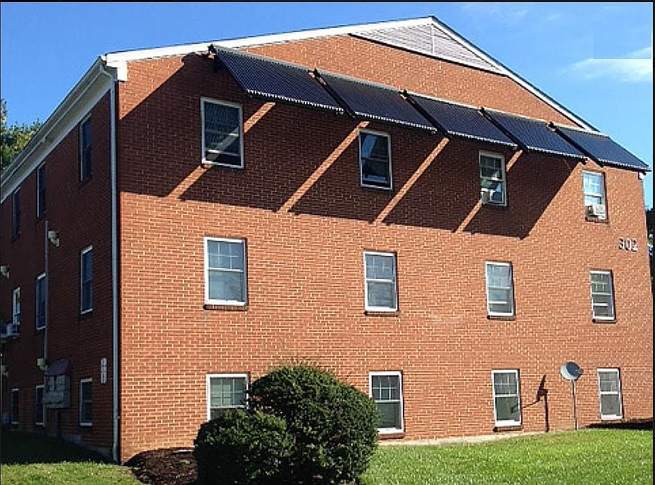 1st image of 302 Broce Dr #7