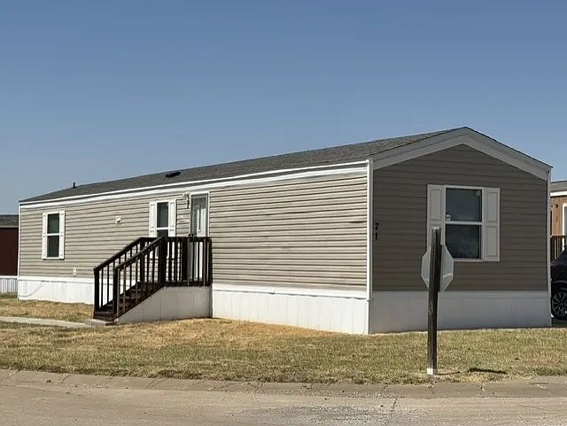 1st image of 71 3rd St #71