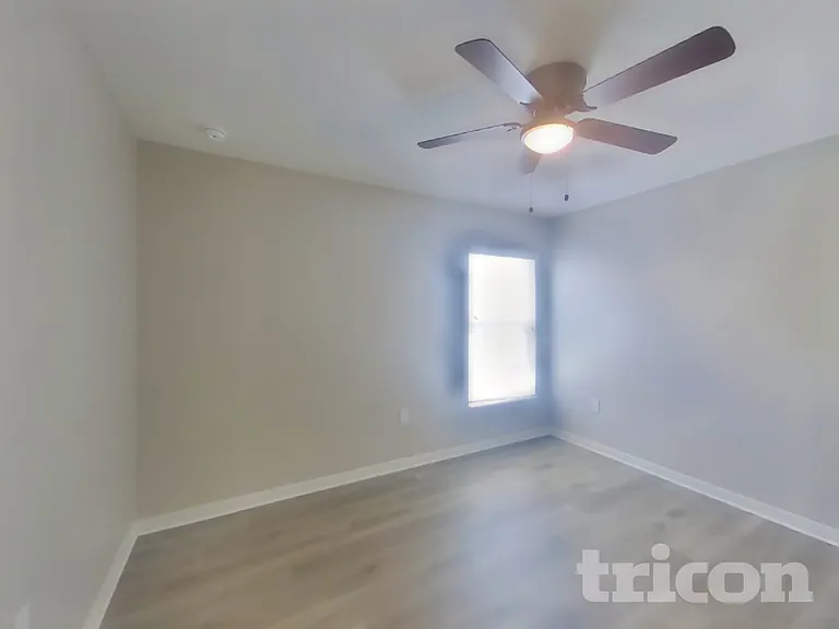6046 Eagle Pointe Dr — Photo 14