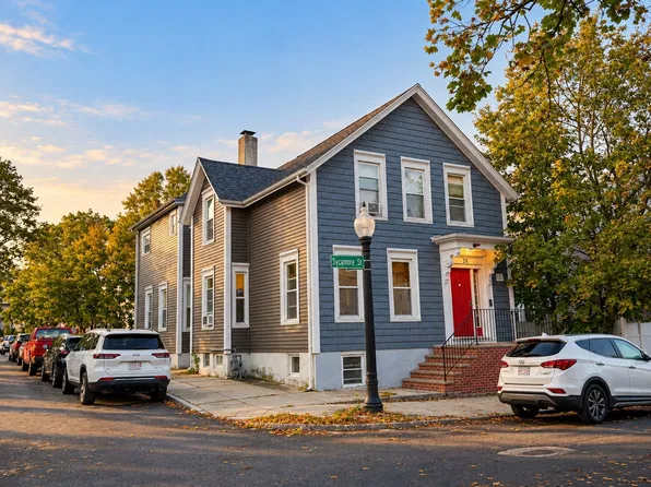 39 Sycamore St, New Bedford, MA 02740