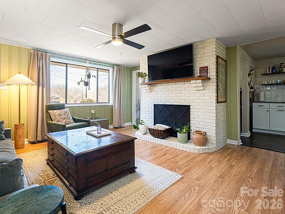 5th image of 44 Presbyterian Church Rd