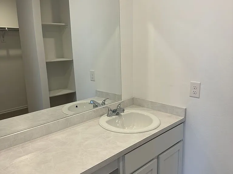 1220 S Brook Dr — Photo 16