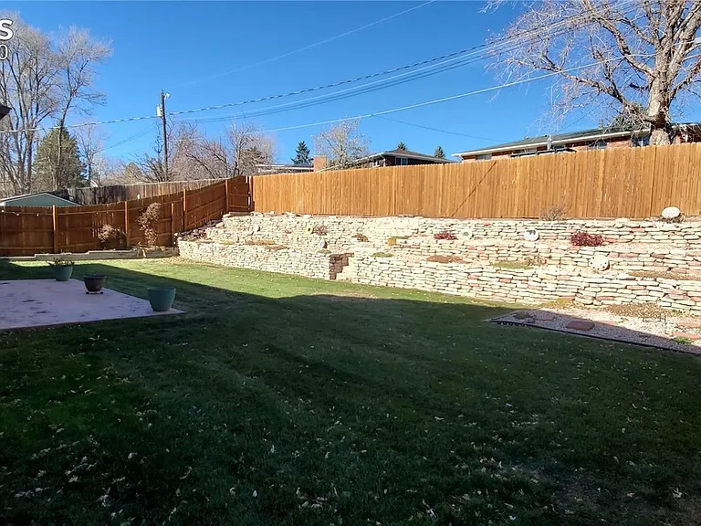 2126 Lander Cir — Photo 7