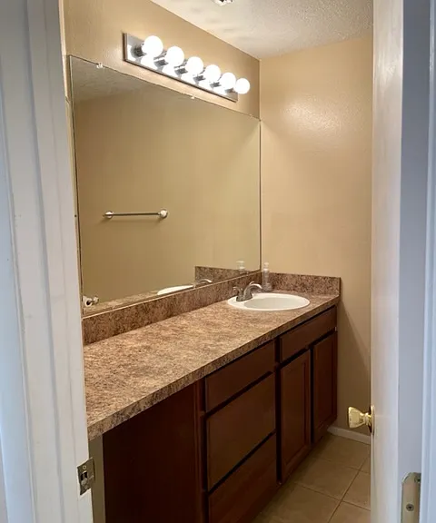 124 Reserve Cir #208 — Photo 18