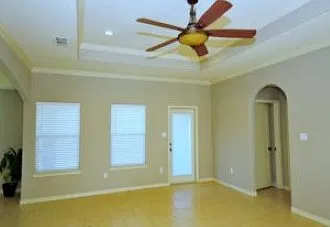 3 bed, 1600 sqft, $2,500 — Photo 2