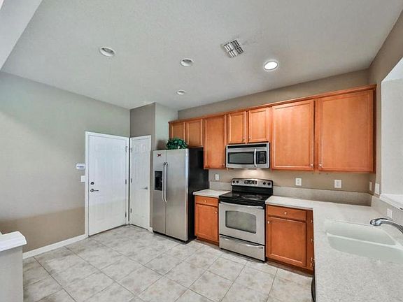 5th image of 13404 English Peak Ct