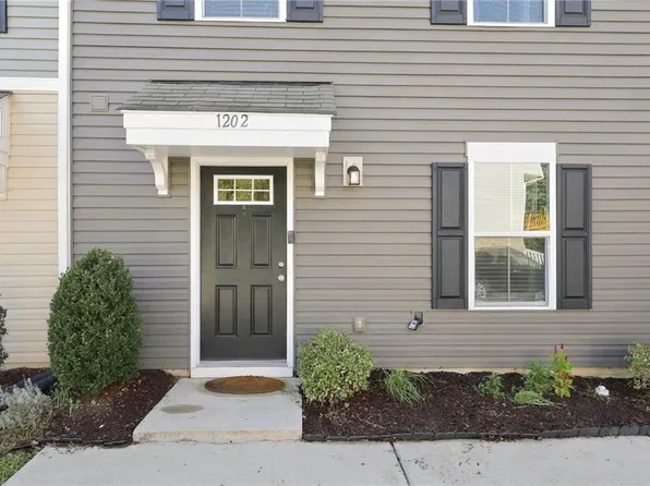 1202 Lakeview Cv, Smithfield, VA 23430